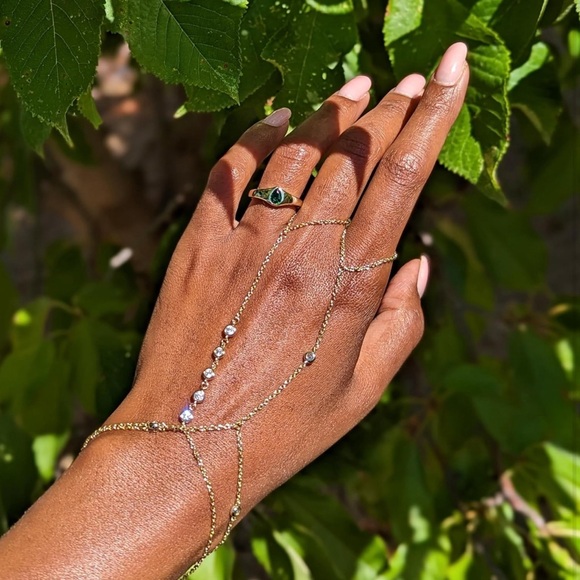 Gold Hand Chain - Picture 3 of 3